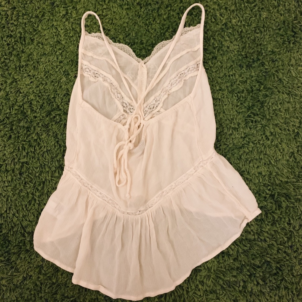 AEO beautiful lace top - Picture 2 of 5